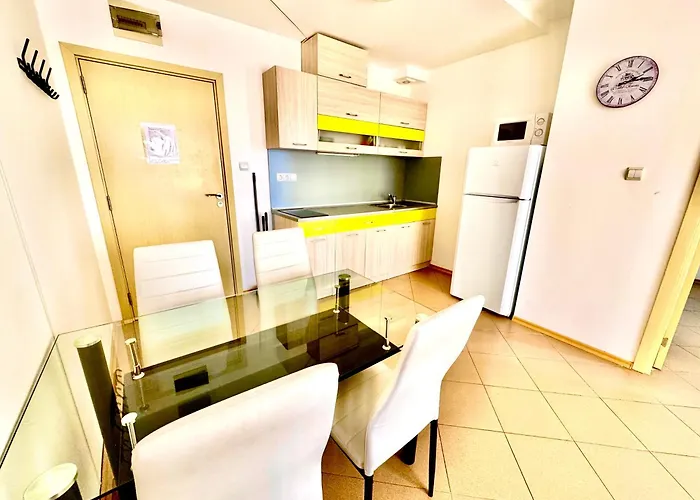 Grand Kamelia Sunny Apartament