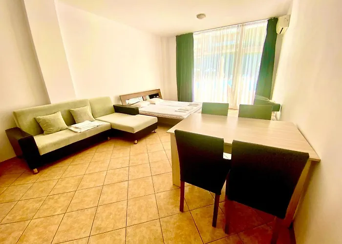 Grand Kamelia Sunny Apartament *