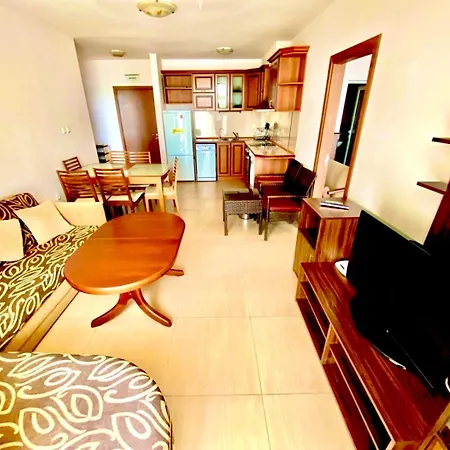 Grand Kamelia Sunny Apartment