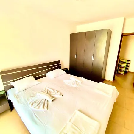 Apartment Grand Kamelia Sunny *