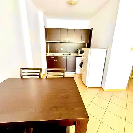 Grand Kamelia Sunny Apartmán *