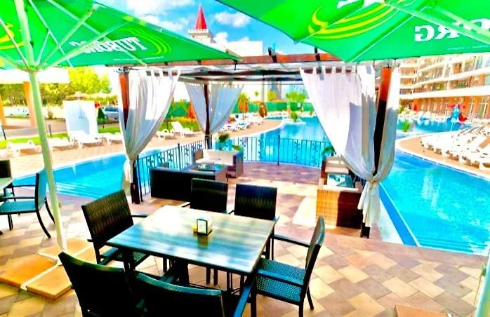 Grand Kamelia Sunny דירה *